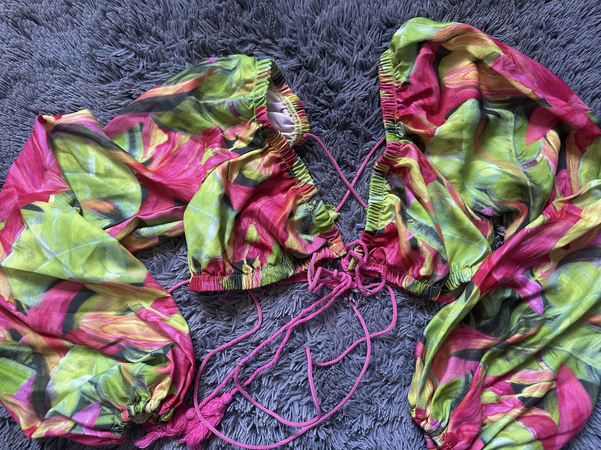 SHEIN VCAY Tropical Print Tie Front Lantern Sleeve Crop Top