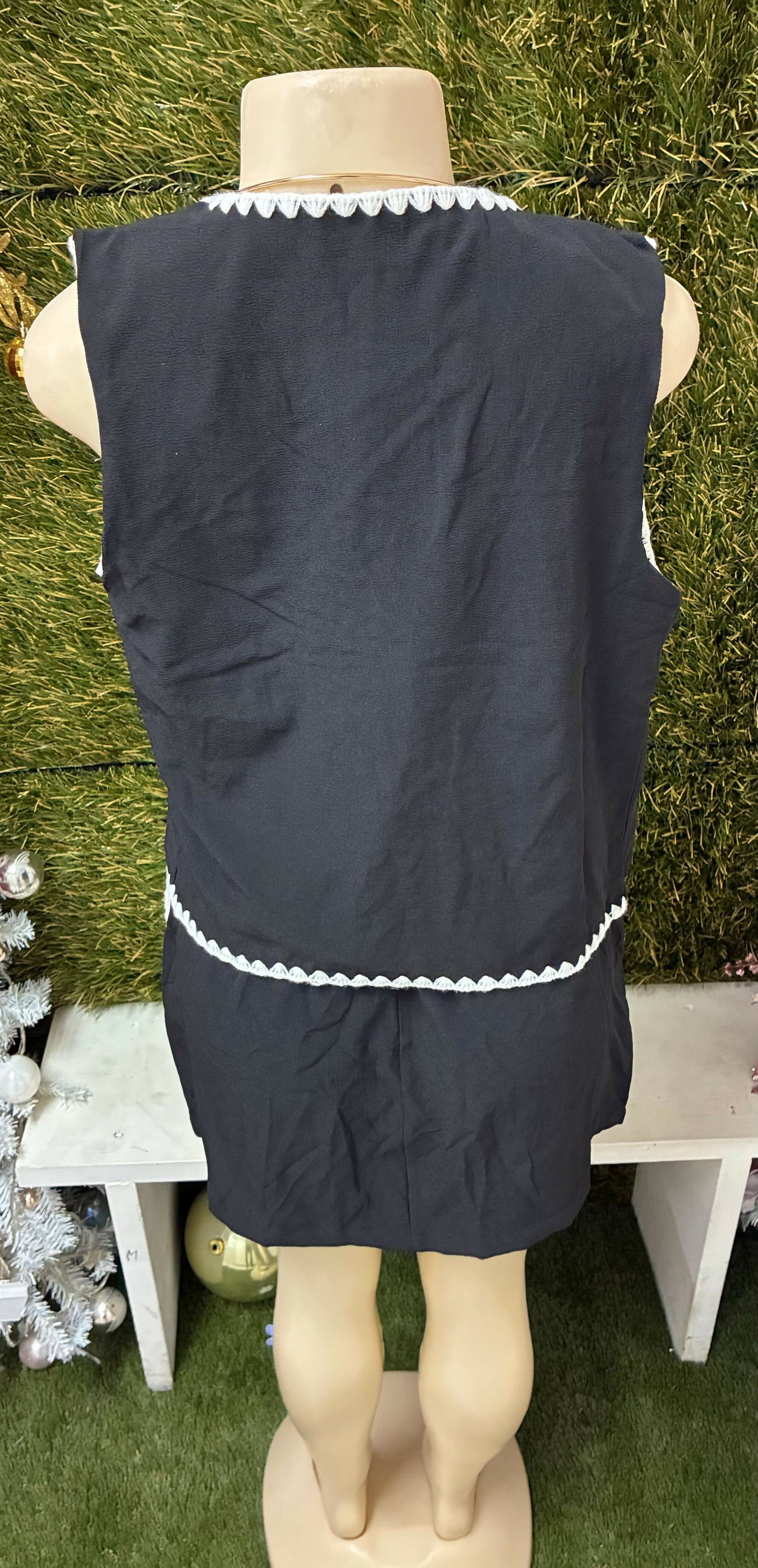 Black with White Trim - 2pc Set
