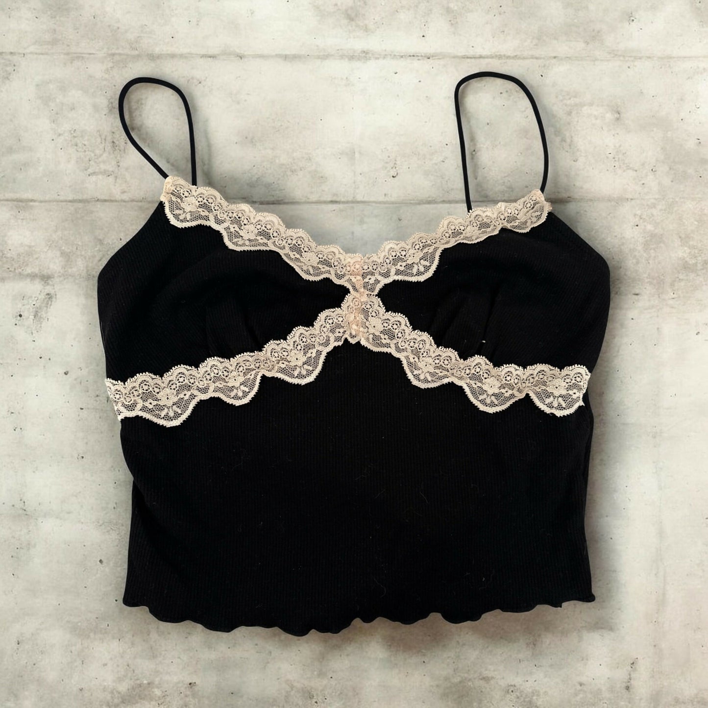 Contrast Lace Detail Crop Cami Top