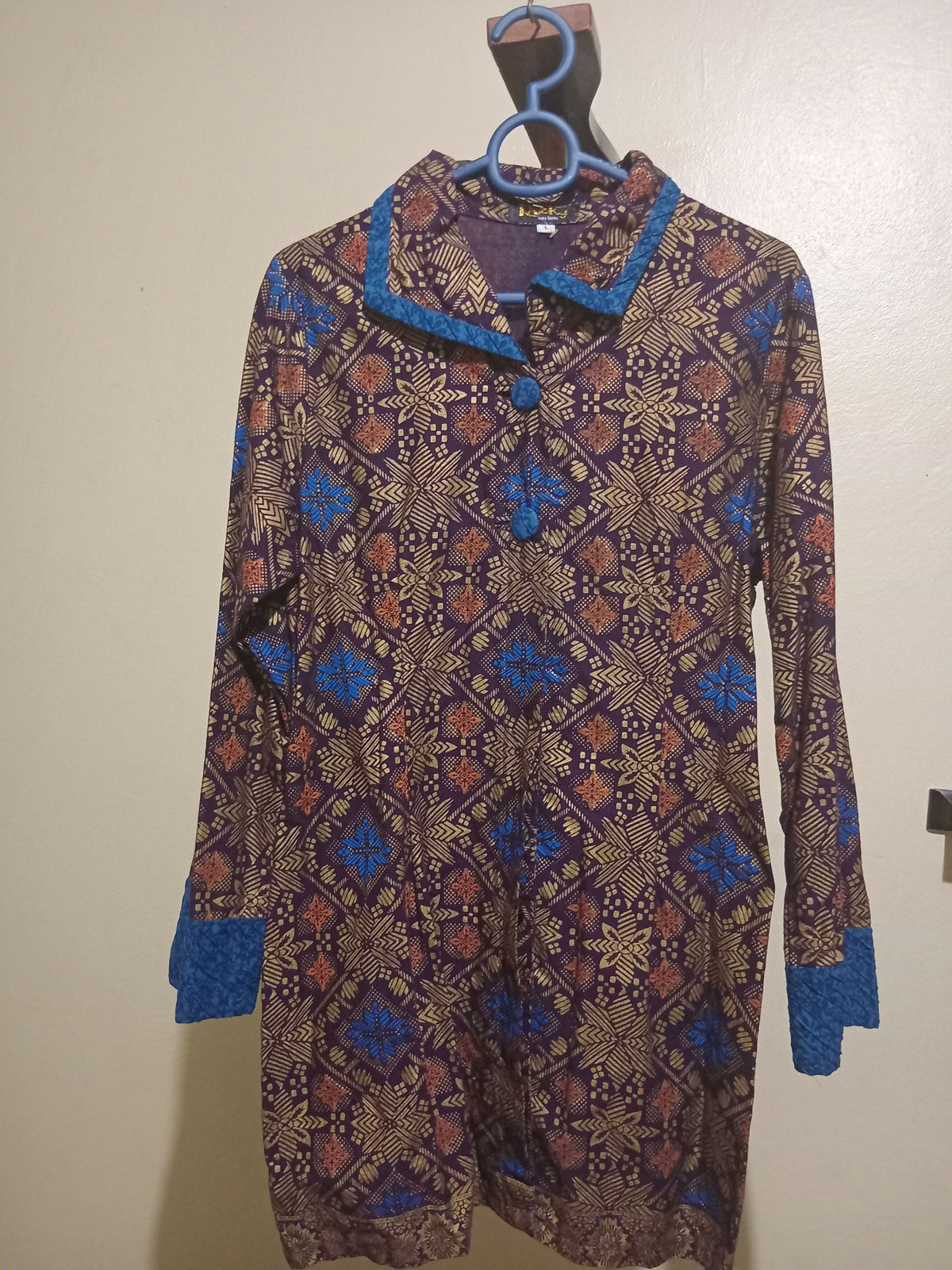 Rizky Batik women's top