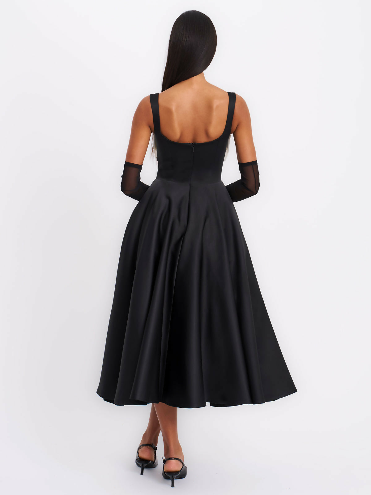 Miss Circle Edda Maxi Gown with White Bow (Pre-loved)