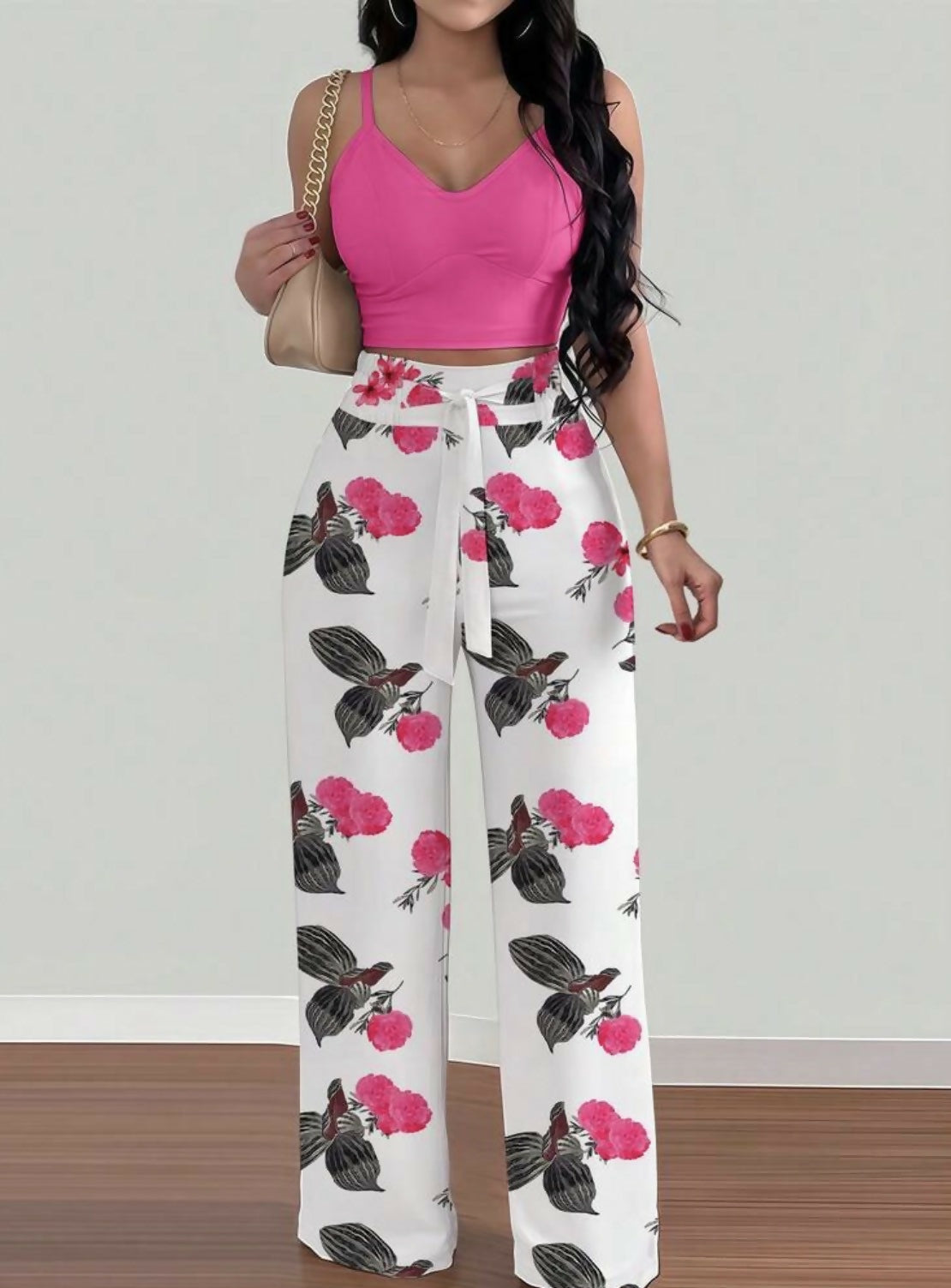 Women’s 2 piece set.