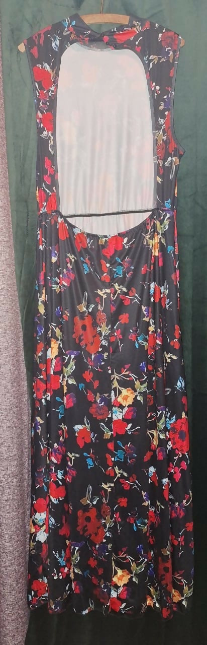 Elegant Floral Dress - Backless, Sleeveless, Side Split, Maxi