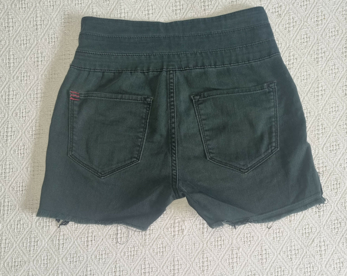 High Waist Black Denim Shorts with Frayed Edges