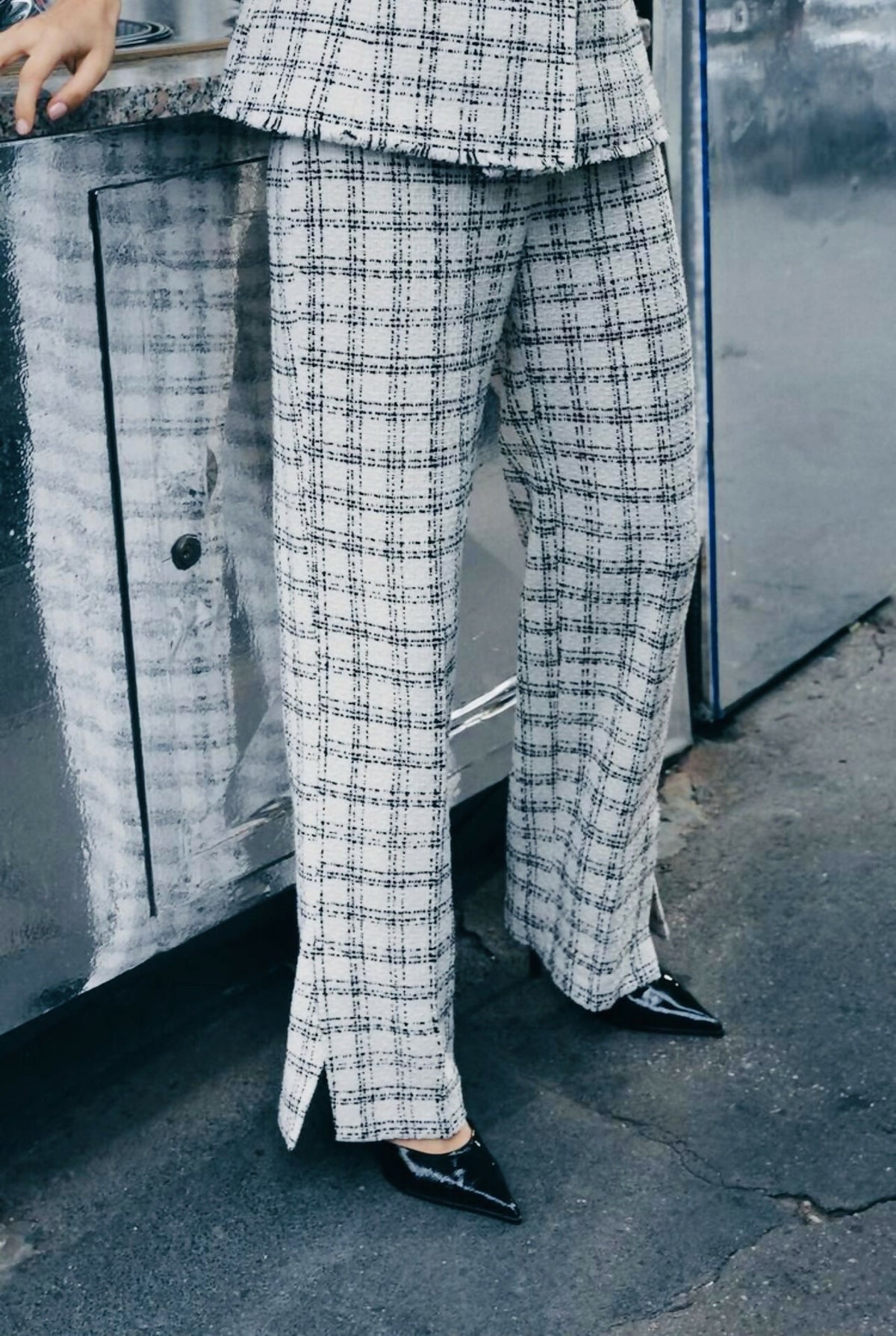 ZARA WHITE & BLACK TWEED WIDE LEG PANTS
