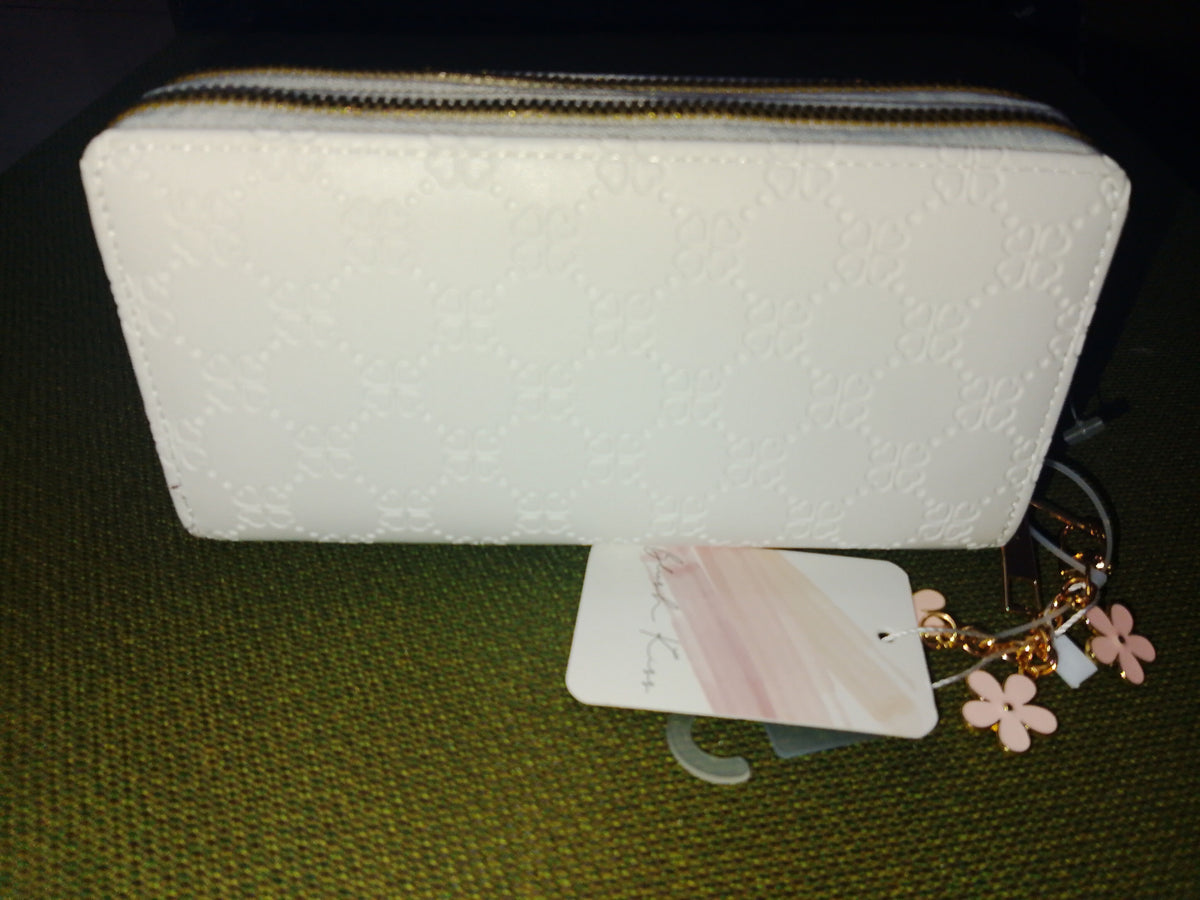 Blush Kiss White Wallet & Wristlet Style