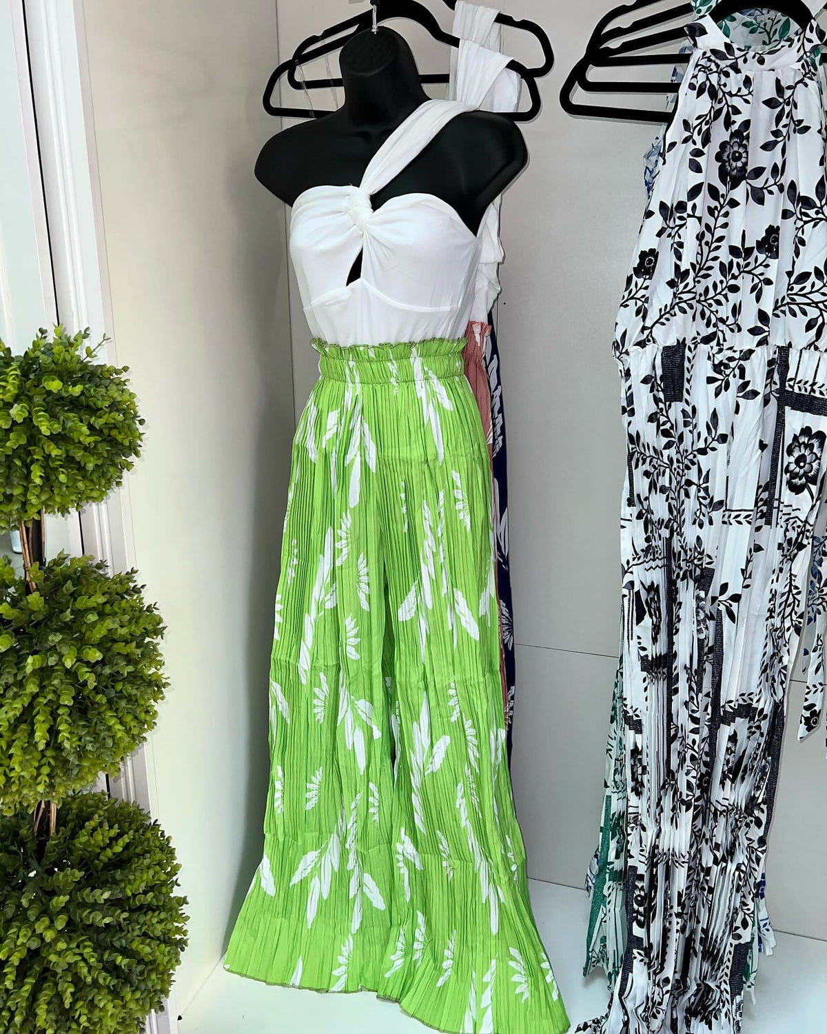 (NEW) Tropical Escape Jumpsuit