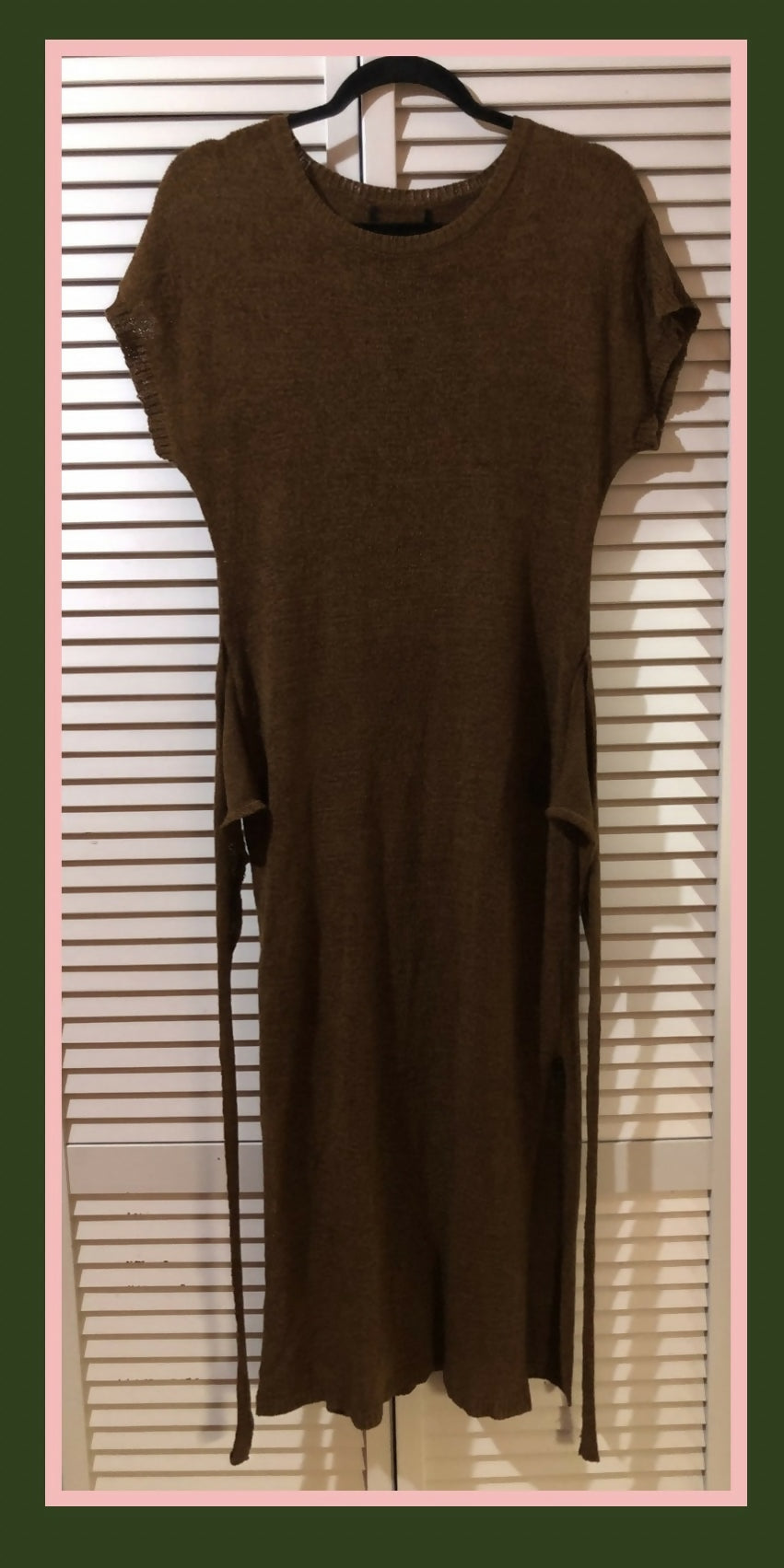 Brown ribbed knit midi dress