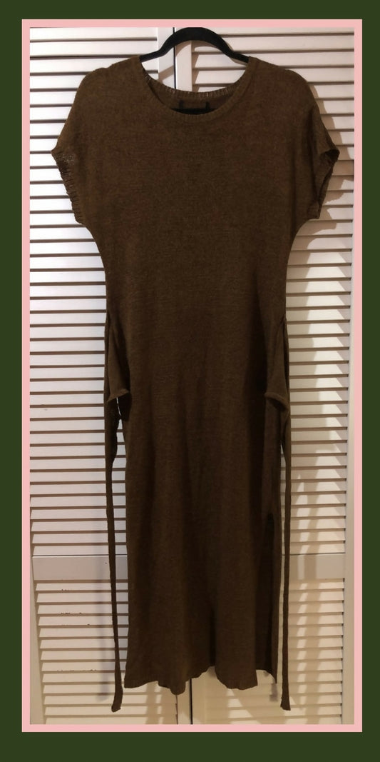 Brown ribbed knit midi dress