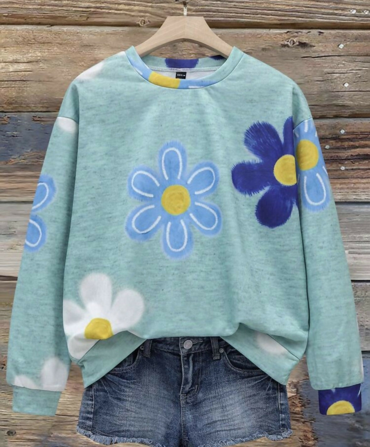 Sweatshirt