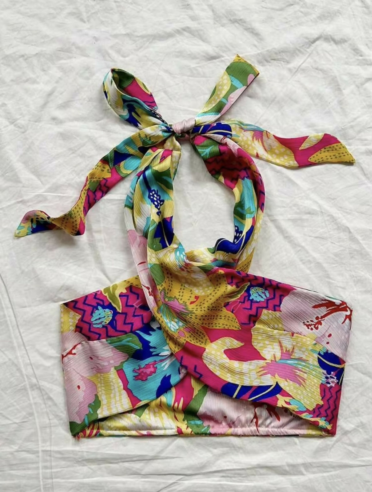 Soleia WYWH Summer Women Tropical Beachfront Casual Colorful Floral Print Criss-Cross Halter Backless Bow Top