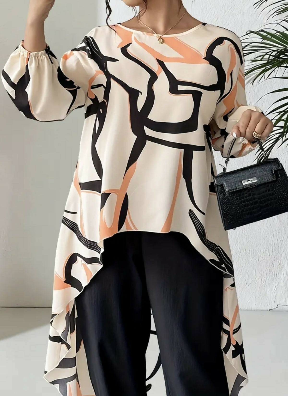 Abstract Flow High-Low Top