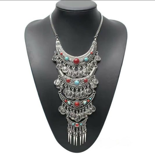 Ladies necklace