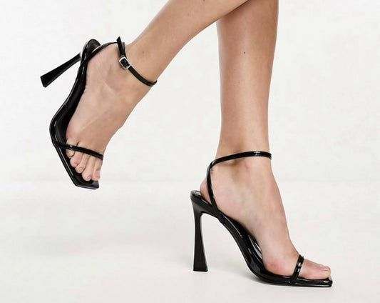 SIMMI LONDON Heels