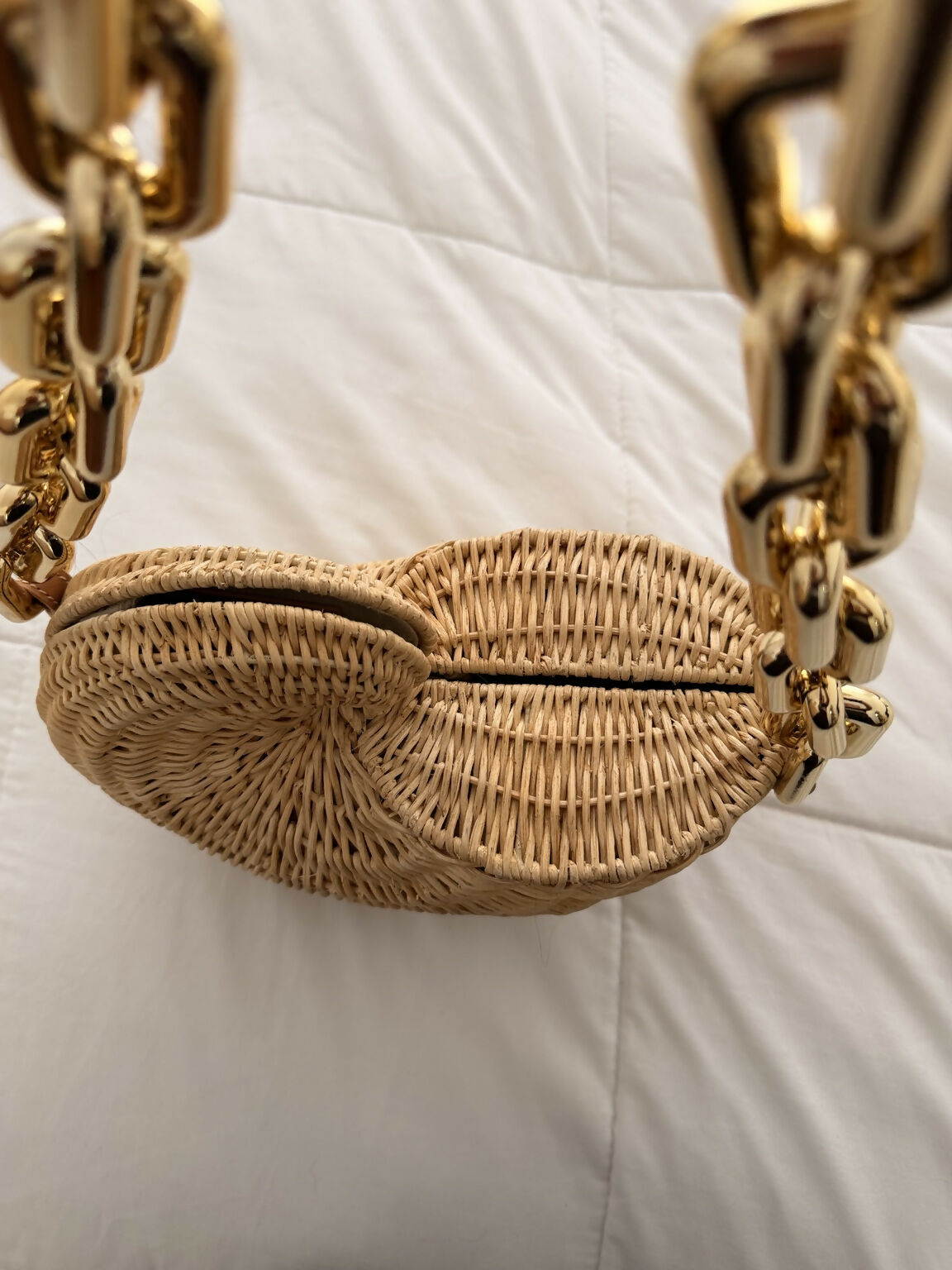 Poolside Brand Wicker Conch Shell Bag