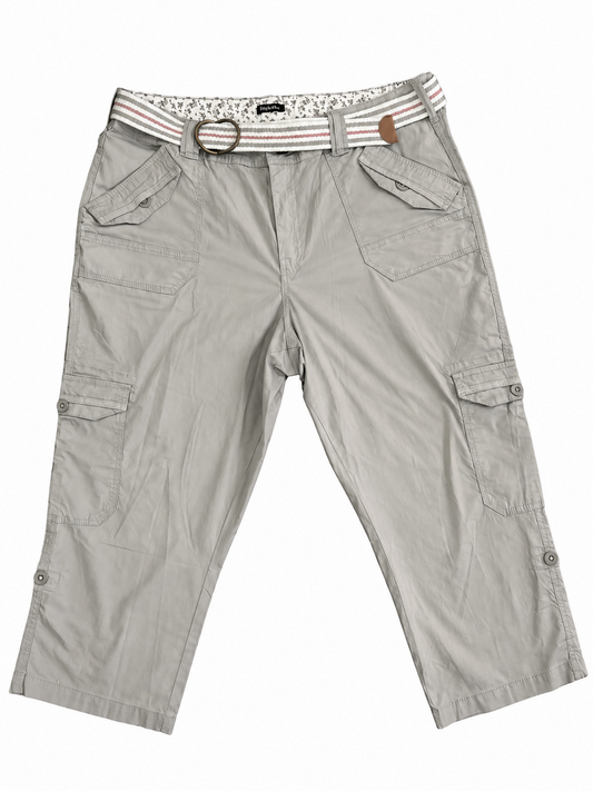 Women’s Cargo Capri Pants